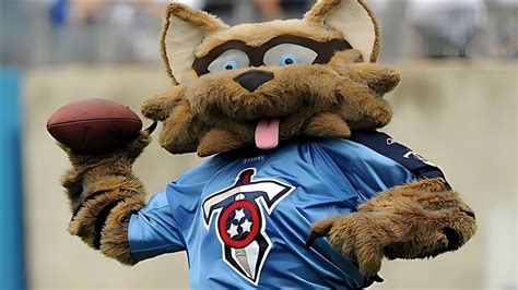 The Art of Non-Verbal Communication: Expressing Emotions in a Mascot Suit